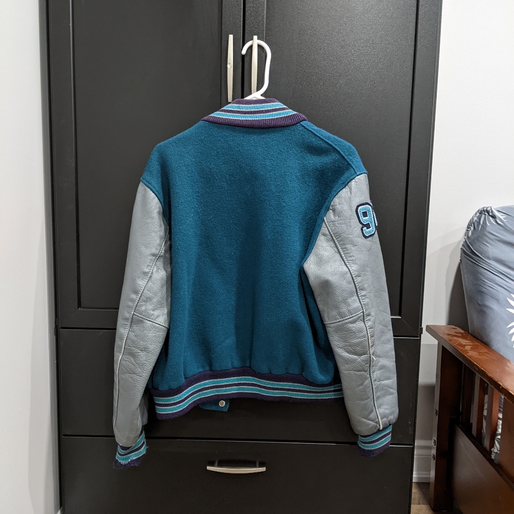 Varsity jacket - Picture 2 of 4